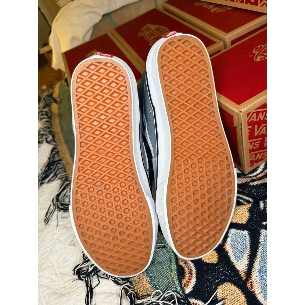BRAND NEW Vans Sk8 Hi Stormy Weather Men 8/Women 9.5